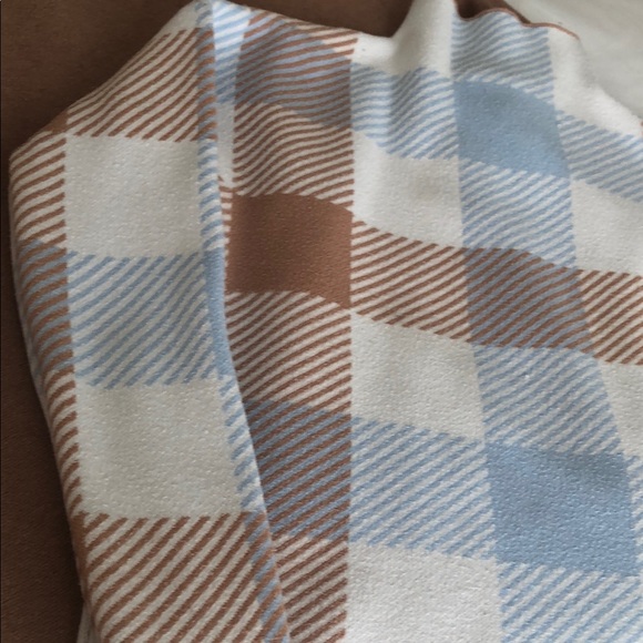 Tahari Plaid Knitwear Duo in Blue and Tan - Picture 2 of 5